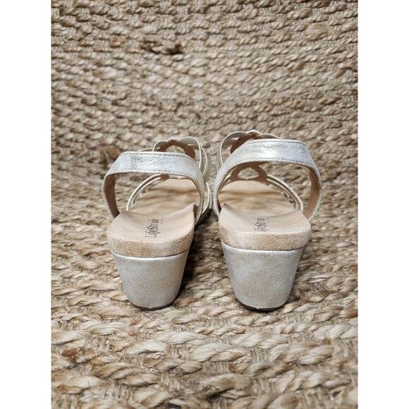 New! LifeStride Women's 9.5 M Mesmerize Gold Flex Comfort Sparkly Wedges - Picture 8 of 11